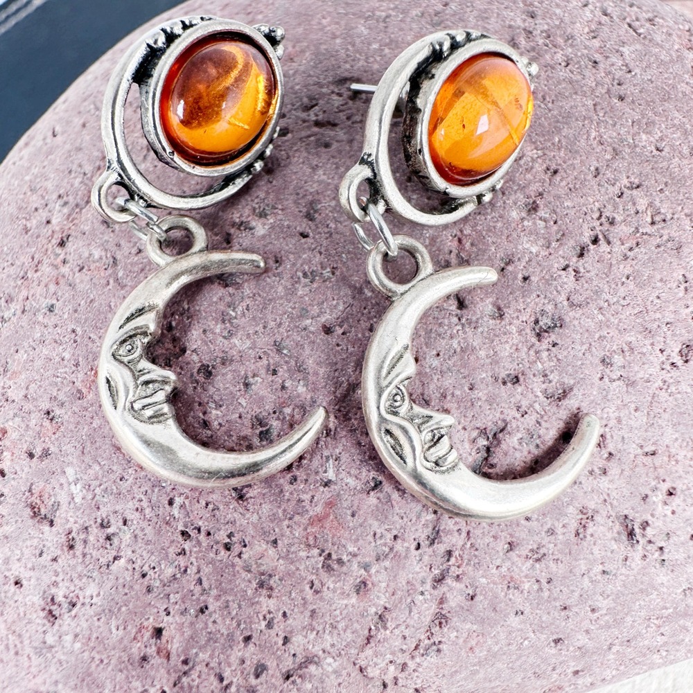 Celestial Man in the Moon Dangle‎ Earrings Silver Tone Amber Cabochon 1.5" Drop